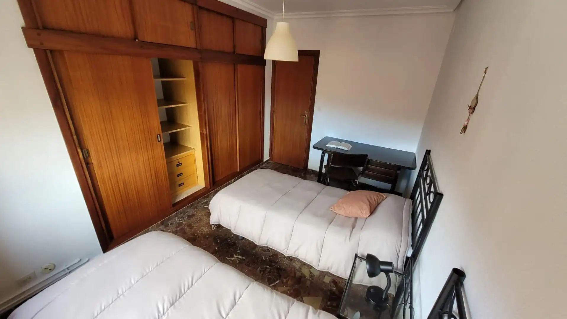 Schlafzimmer von Wohnung zur Miete in Teruel mit Heizung, Terrasse und Möbliert