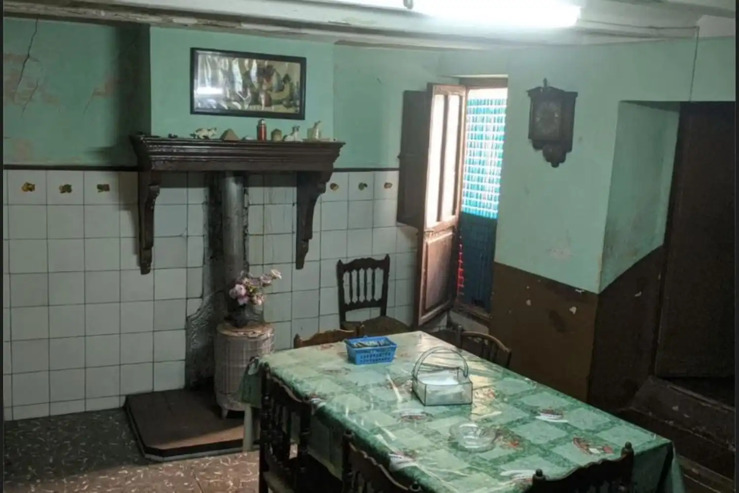 Kitchen of Houses for sale in Rubielos de Mora  with Terrace and Storage room