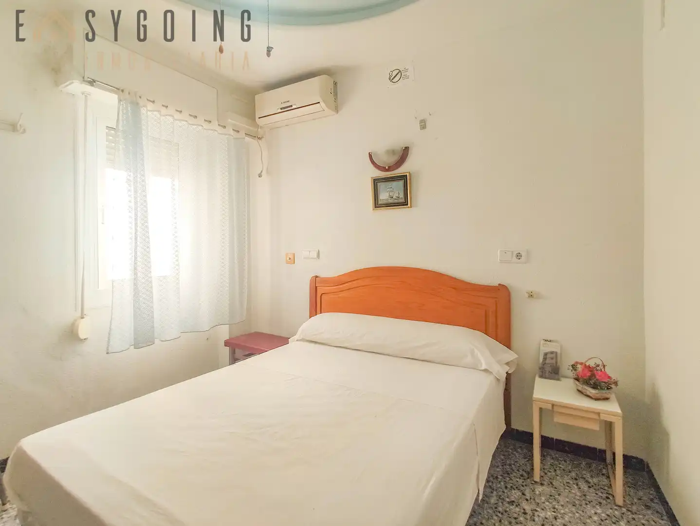Habitación de Edificio en venta en Santa Pola