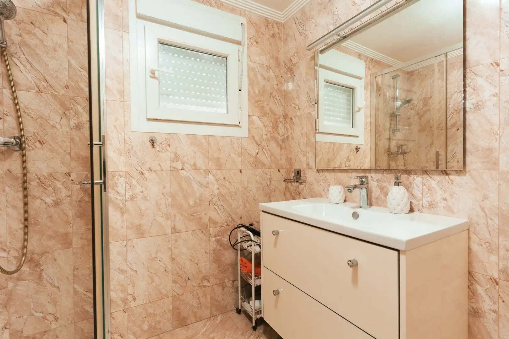 Bany de Casa o xalet en venda en Torrevieja amb Aire condicionat, Calefacció i Jardí privat