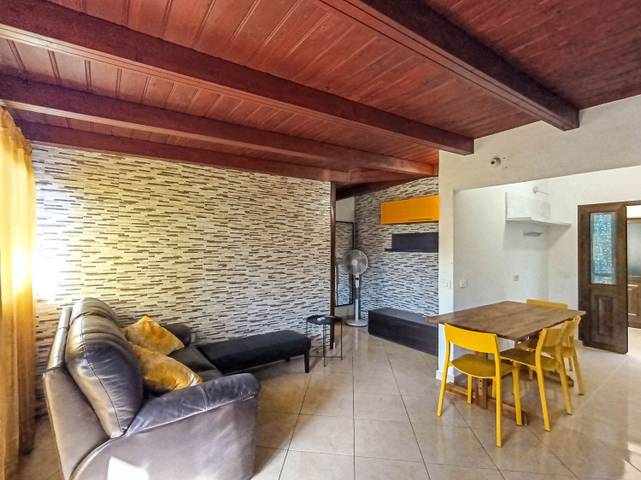 Apartamento en Alquiler en Casco Urbano