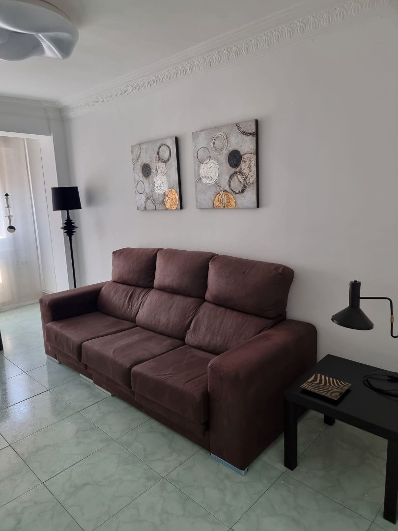 Sala de estar de Piso de alquiler en  Zaragoza Capital con Calefacción, Amueblado y Horno