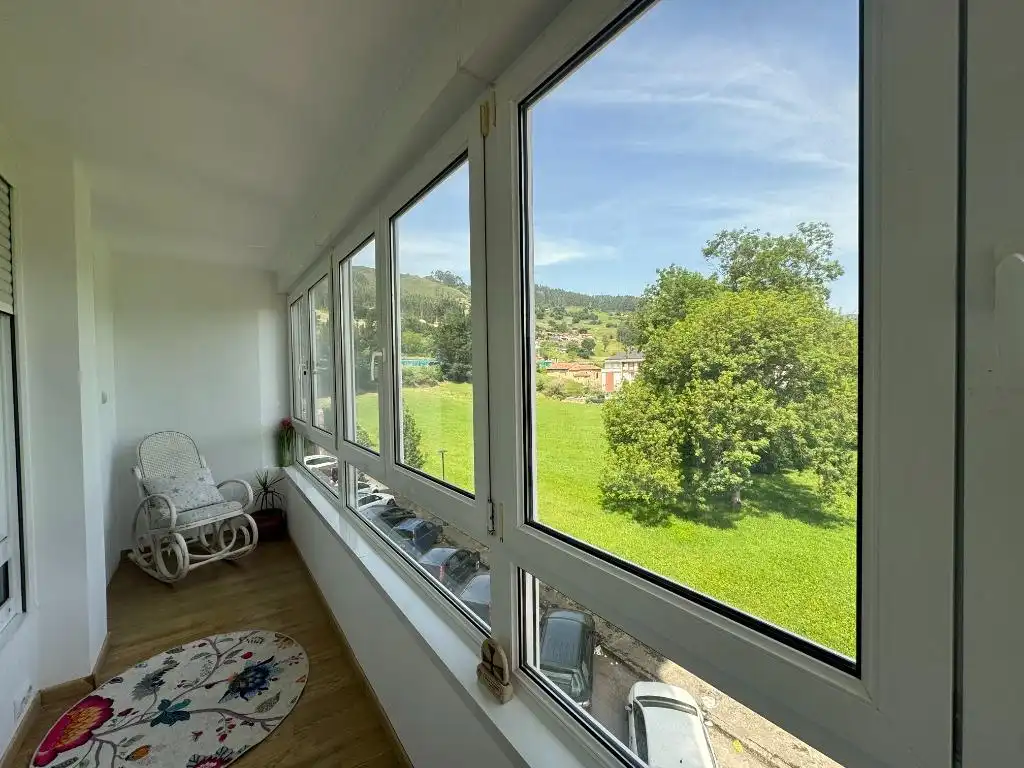 Terrasse von Wohnung zum Verkauf in Los Corrales de Buelna  mit Heizung, Parkett und Terrasse