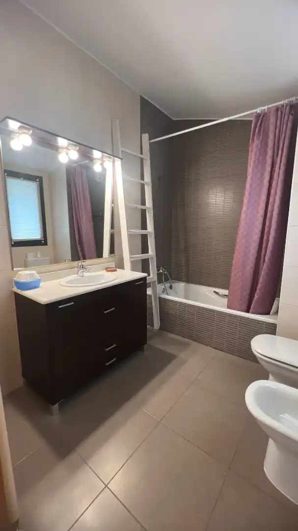 Bathroom of Duplexes for rent in Terrassa  with Air Conditioner, Heating and Terrace