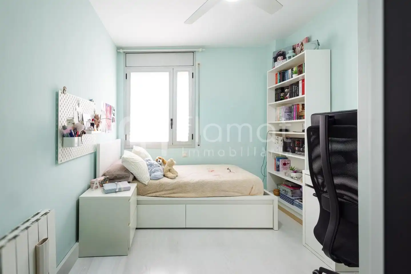 Habitación de Ático en venta en Montgat con Aire acondicionado, Calefacción y Parquet