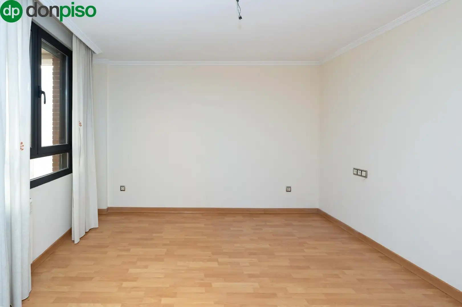 Bedroom of Houses for sale in Granada  with Air Conditioner, Heating and Terrace