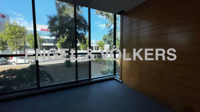 Oficina en Alquiler en Zona Industrial