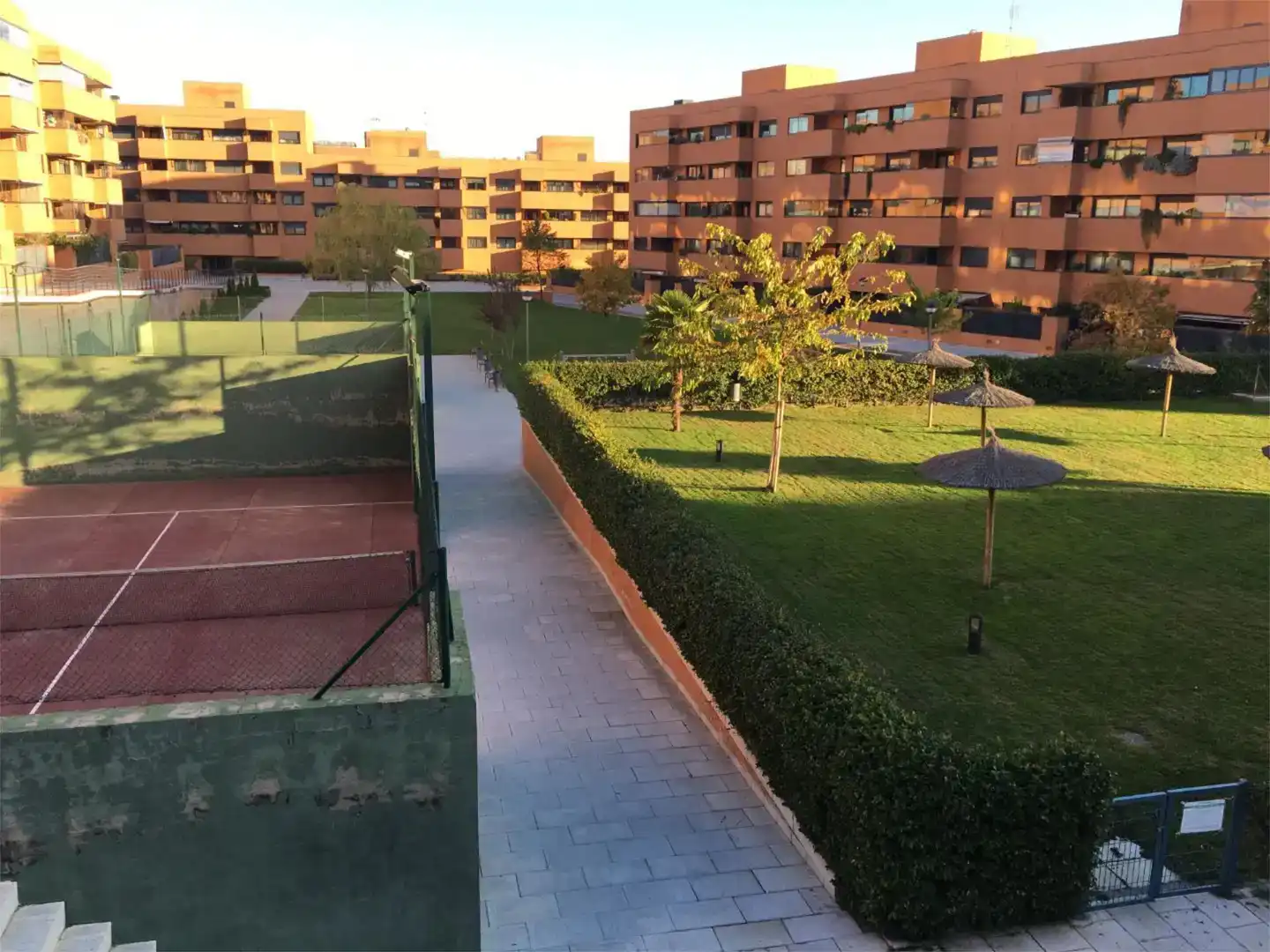 Terrasse von Dachboden zur Miete in San Sebastián de los Reyes mit Klimaanlage, Schwimmbad und Balkon