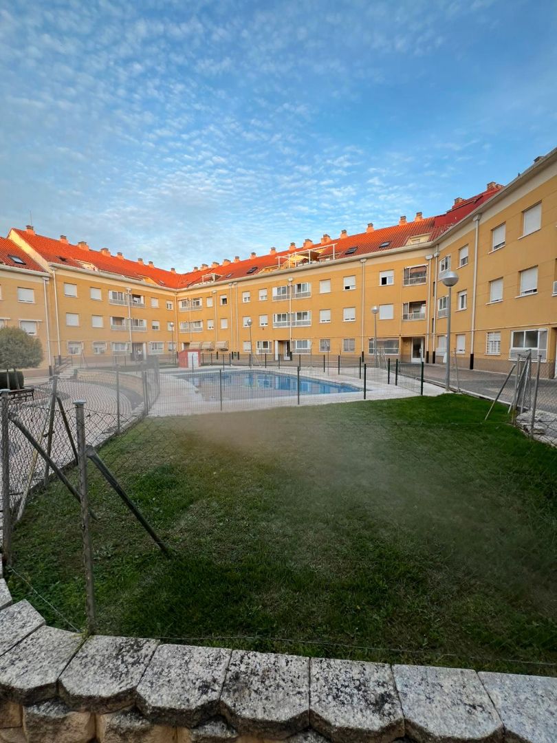 Vista exterior de Pis en venda en Aranjuez amb Aire condicionat, Calefacció i Traster