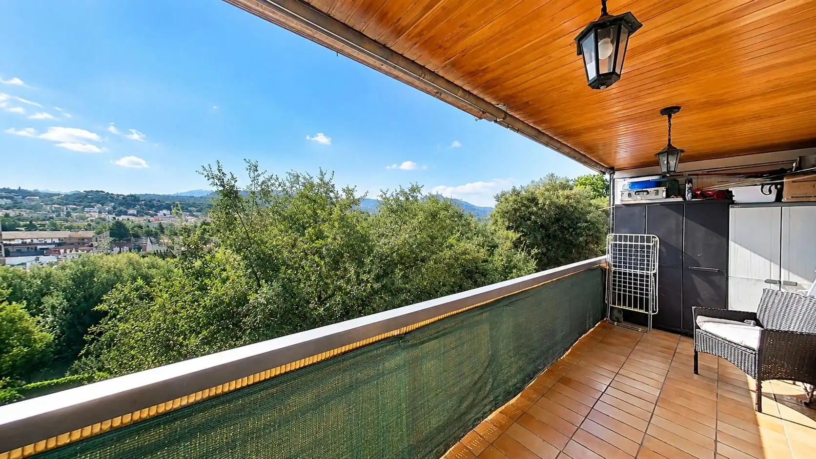 Terrassa de Pis en venda en La Roca del Vallès amb Aire condicionat, Calefacció i Jardí privat