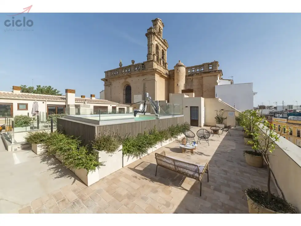 Terrace of Flat for sale in Sevilla  with Terrace, Swimming Pool and Furnished