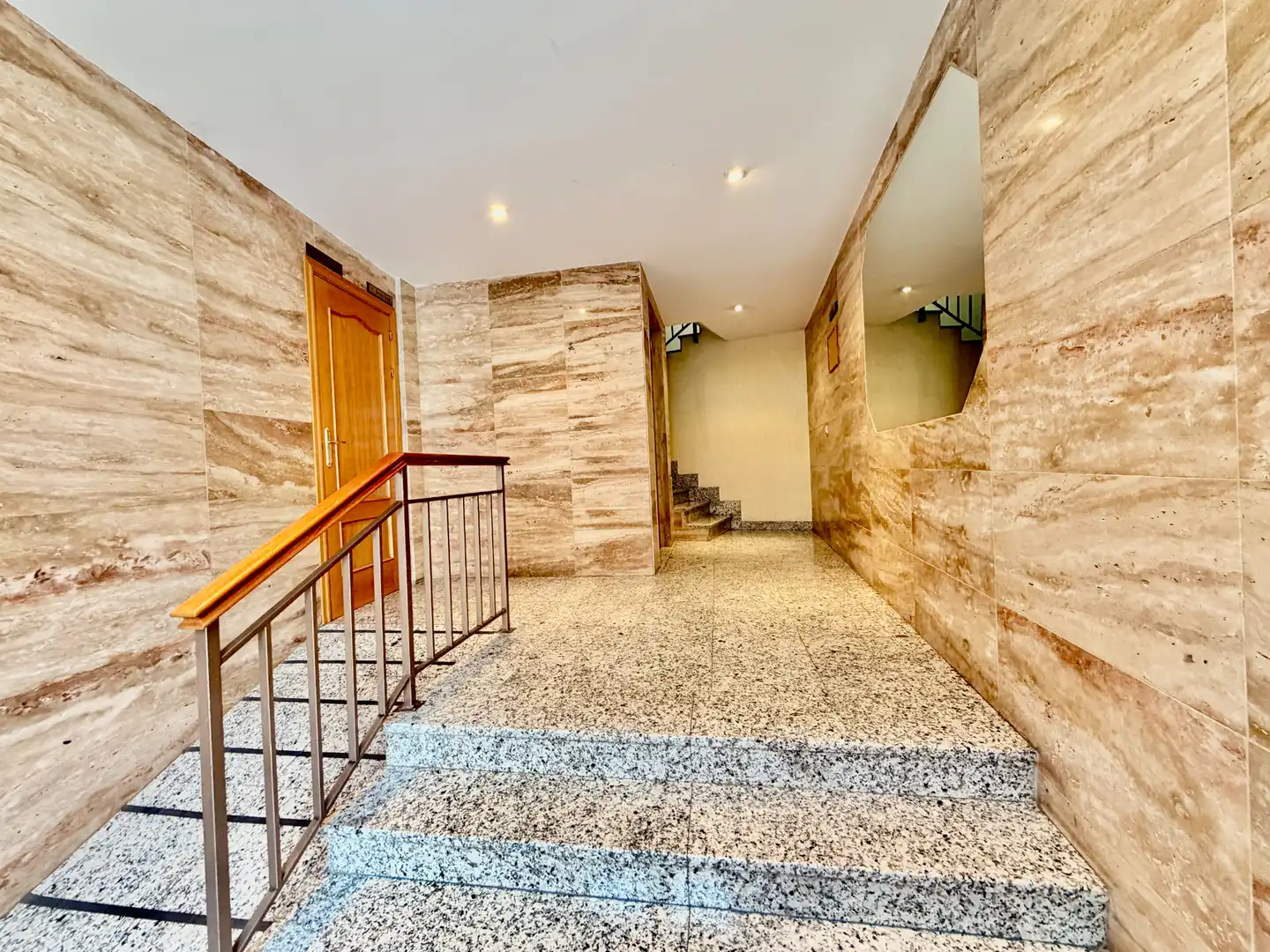 Flat for sale in Madrid  with Air Conditioner, Heating and Parquet flooring