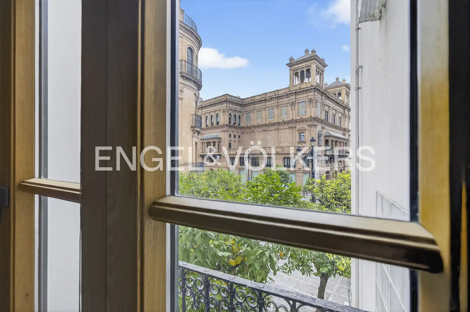 Vista exterior de Casa o chalet en venta en Sevilla con Aire acondicionado, Calefacción y Parquet