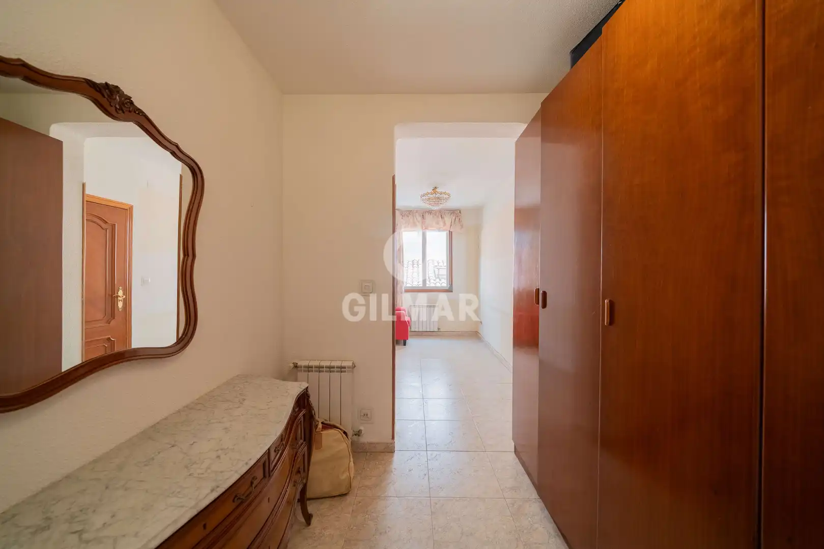 Piso en venta en Madrid con Calefacción y Trastero