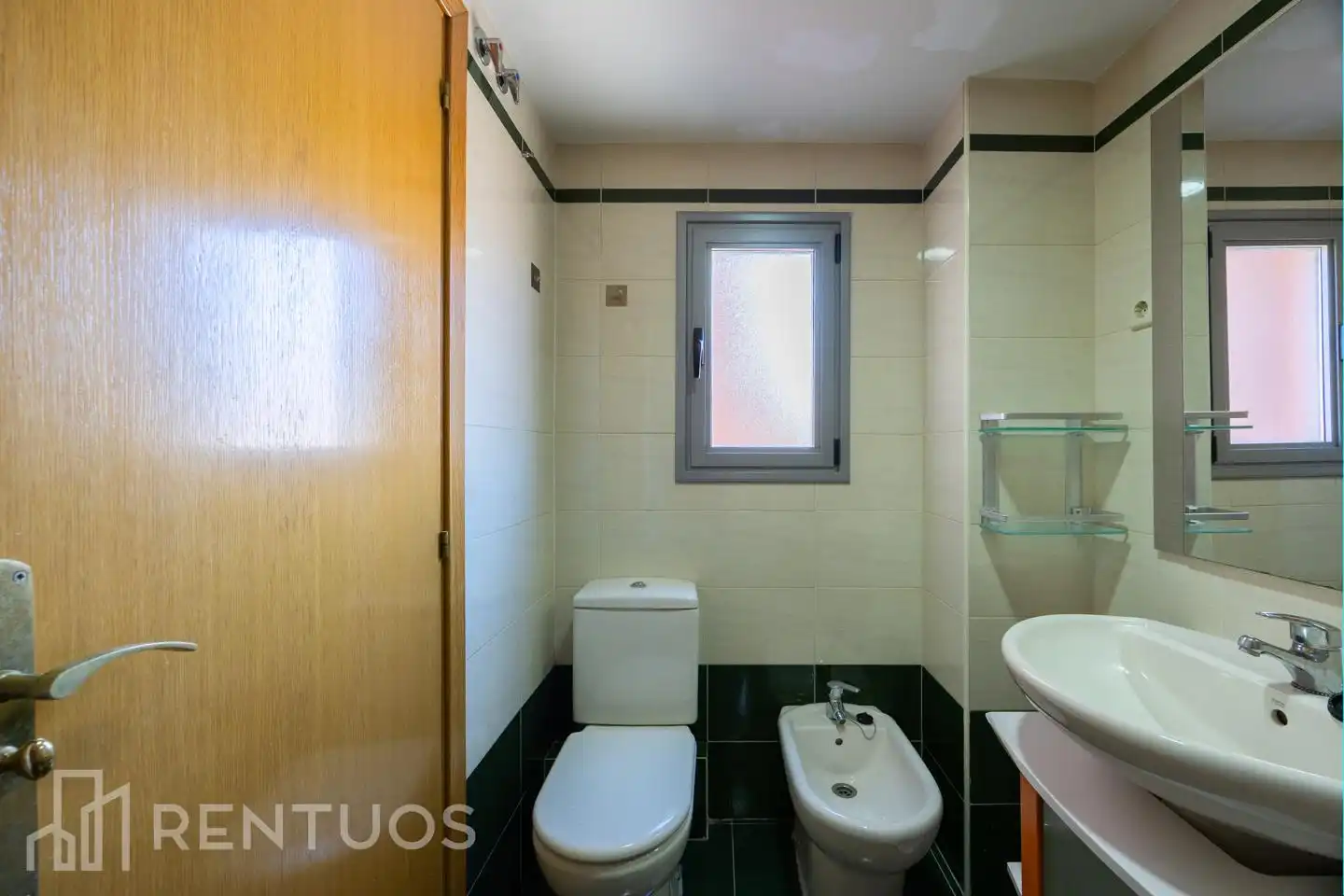 Baño de Piso de alquiler en Madrid con Aire acondicionado, Calefacción y Terraza