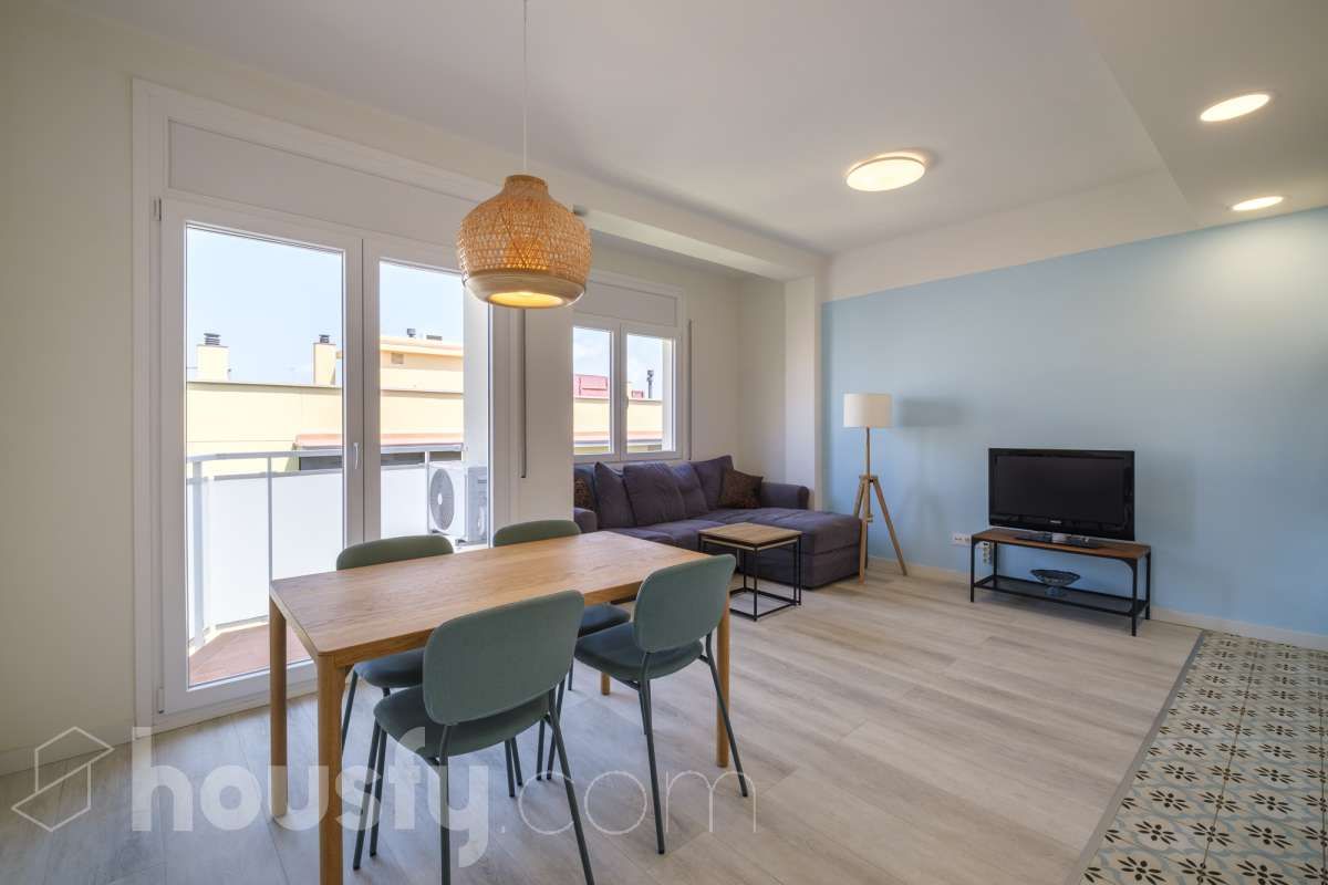 Living room of Flat for sale in  Barcelona Capital  with Air Conditioner, Terrace and Furnished
