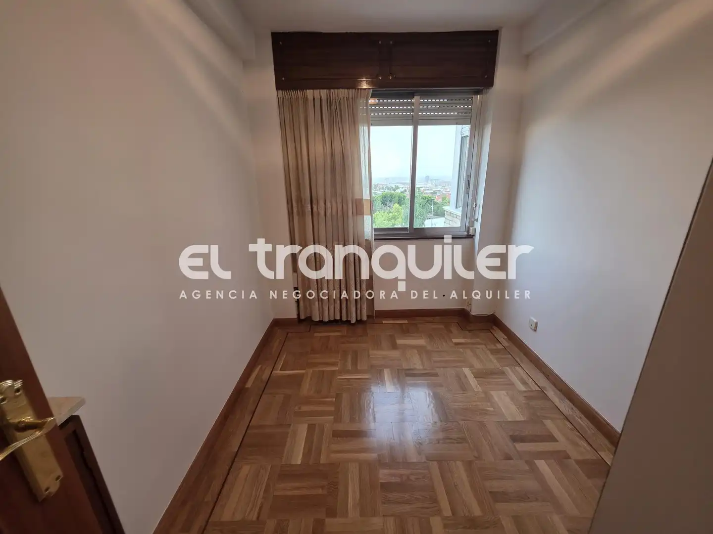 Sala d'estar de Pis de lloguer en Madrid amb Aire condicionat, Parquet i Rentadora