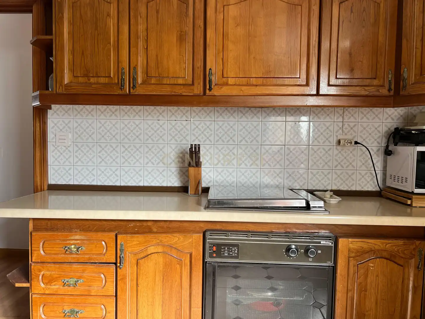 Cuina de Apartament de lloguer en Granada amb Aire condicionat, Moblat i Forn