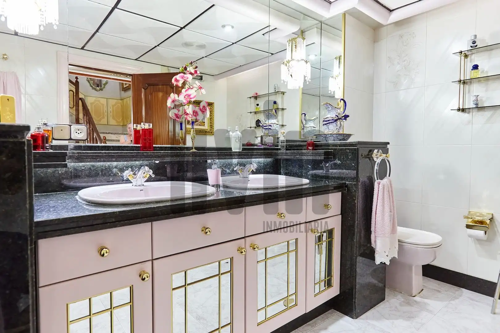 Baño de Casa o chalet en venta en Jaén con Aire acondicionado, Calefacción y Jardín privado