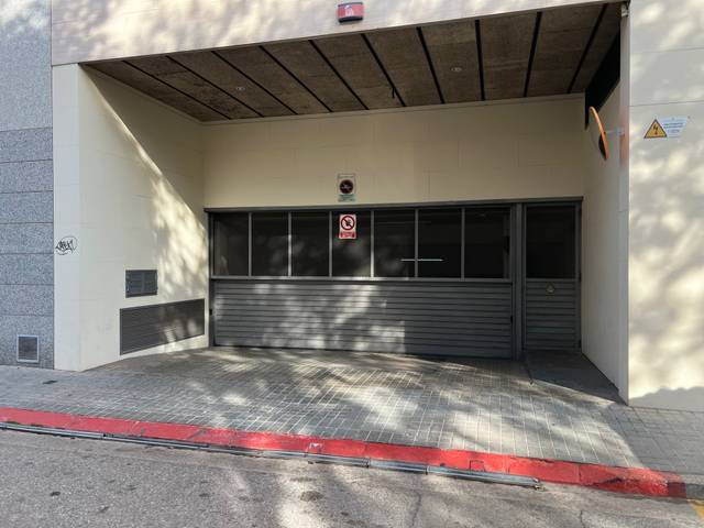 Garaje en Alquiler en Carrer del Papa Pius XI en Creu Alta