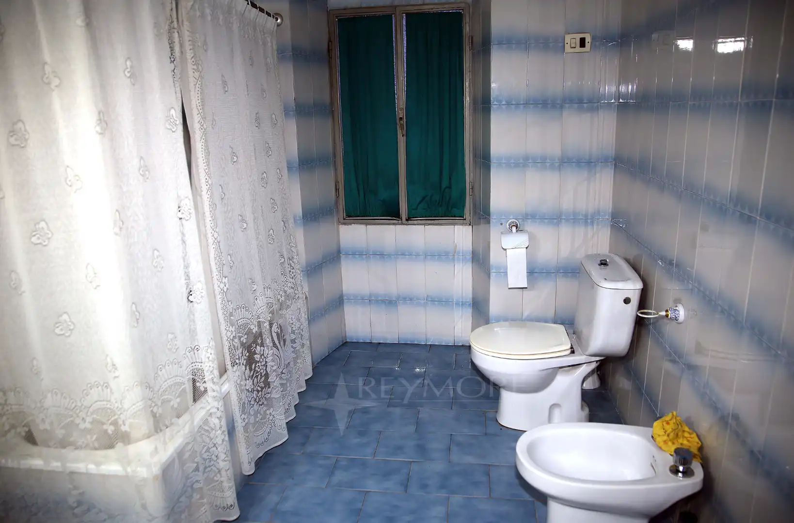 Baño de Casa o chalet en venta en Bujalance con Jardín privado, Trastero y Piscina