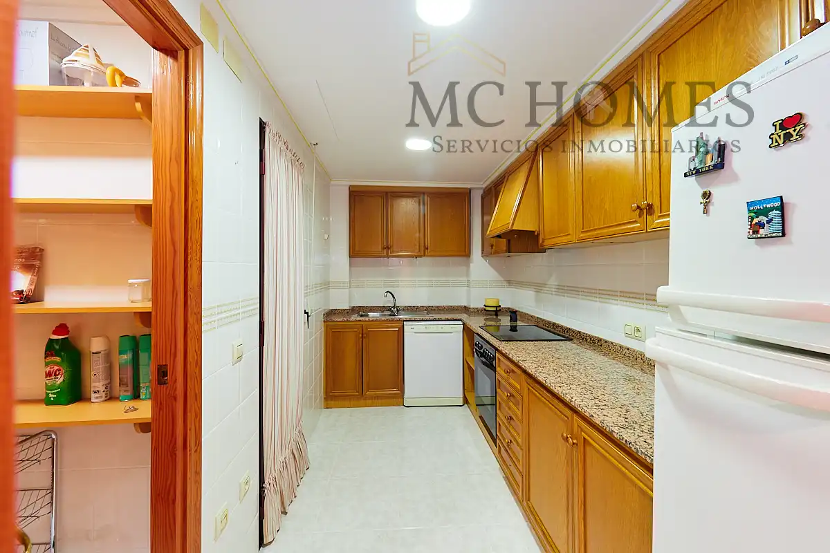 Kitchen of Flat for sale in Santa Pola  with Air Conditioner, Heating and Oven