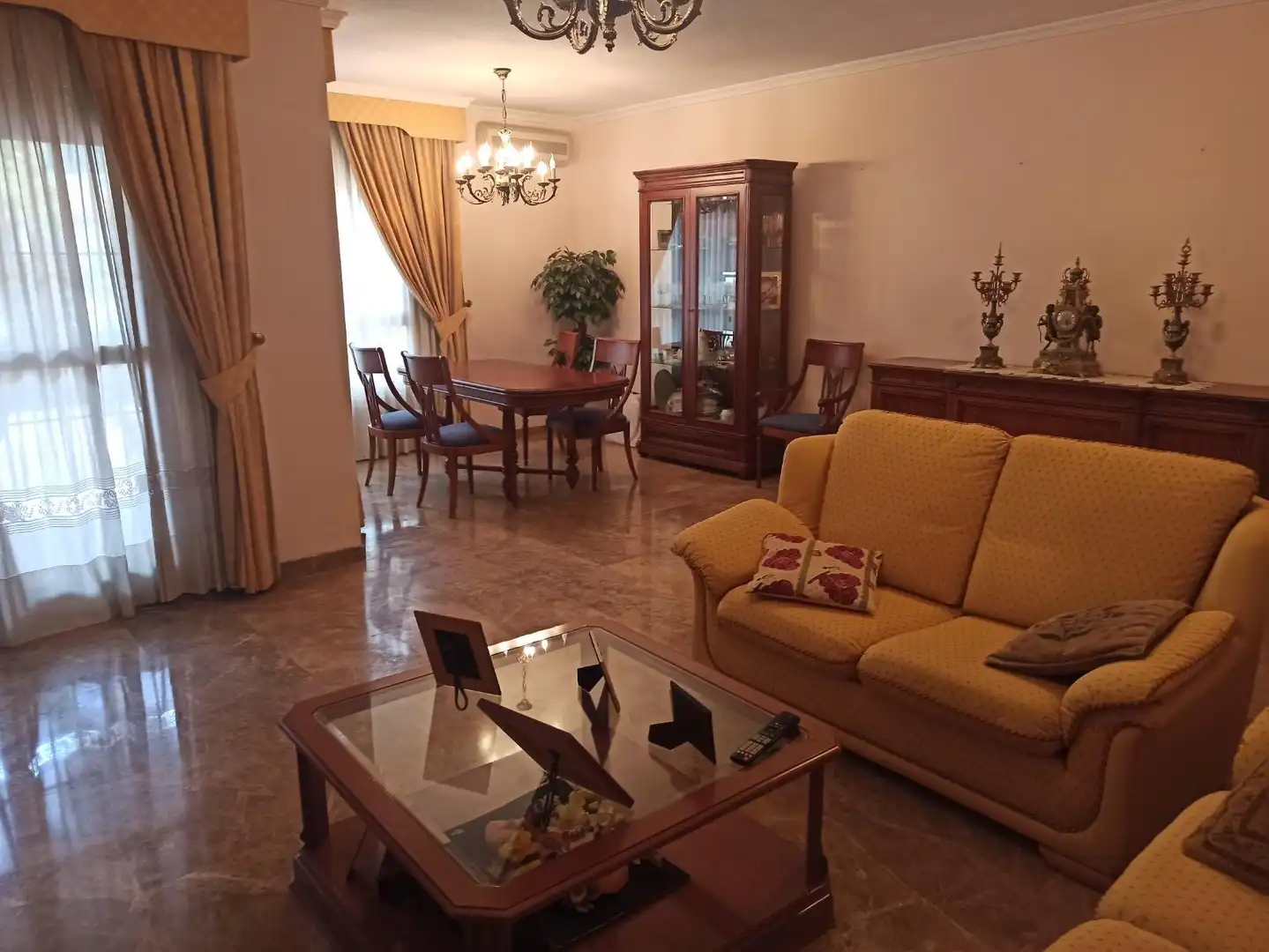 Sala de estar de Casa o chalet en venta en Lorca con Aire acondicionado, Parquet y Terraza