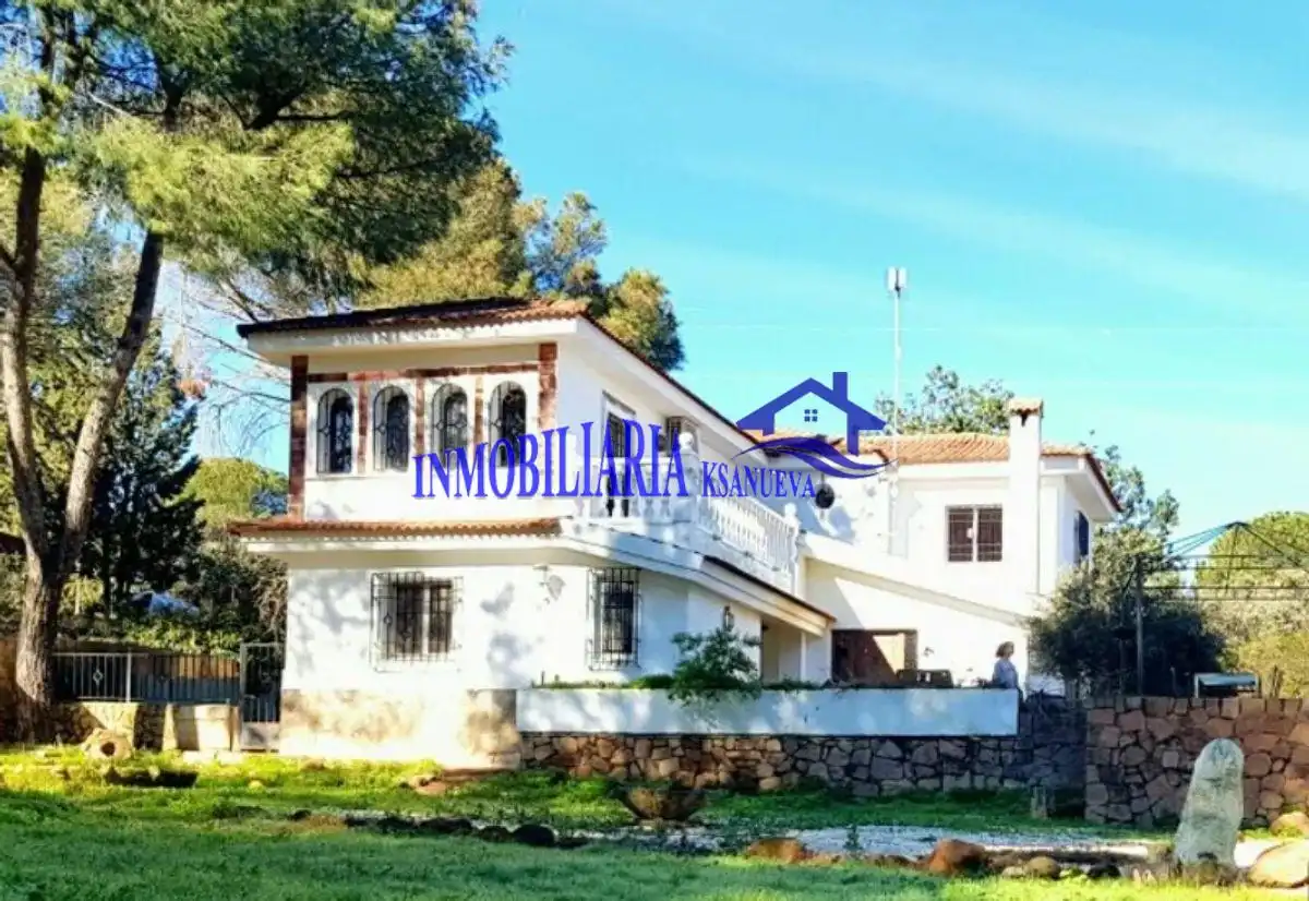Villa con piscina in vendita a Periurbano Oeste - Sierra, imagen 7