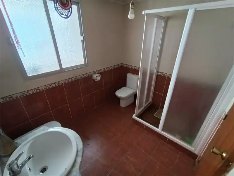 Bathroom of Houses for rent in Arenas del Rey