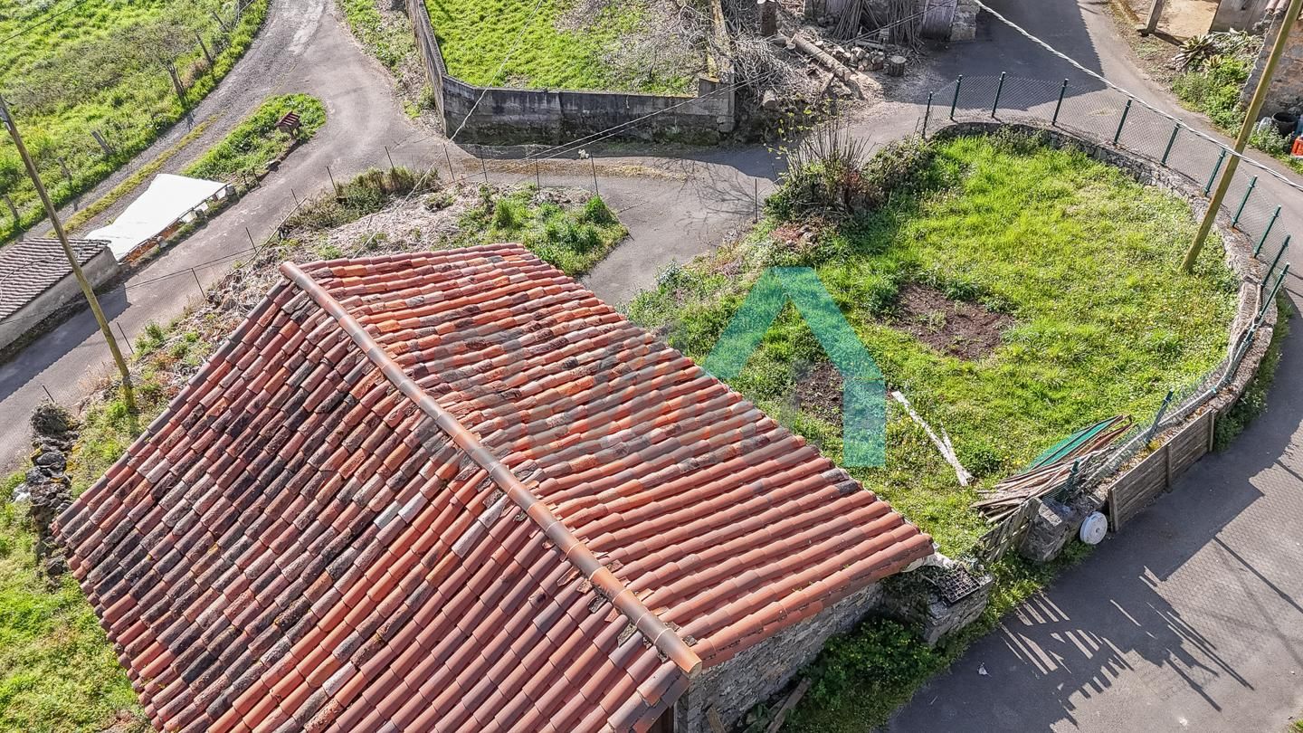 Casa o xalet en venda en Parres amb Jardí privat