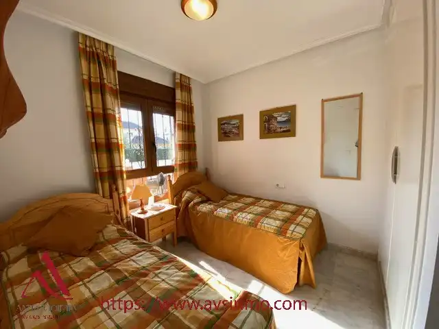 Habitación de Apartamento de alquiler en Orihuela con Aire acondicionado, Amueblado y Horno