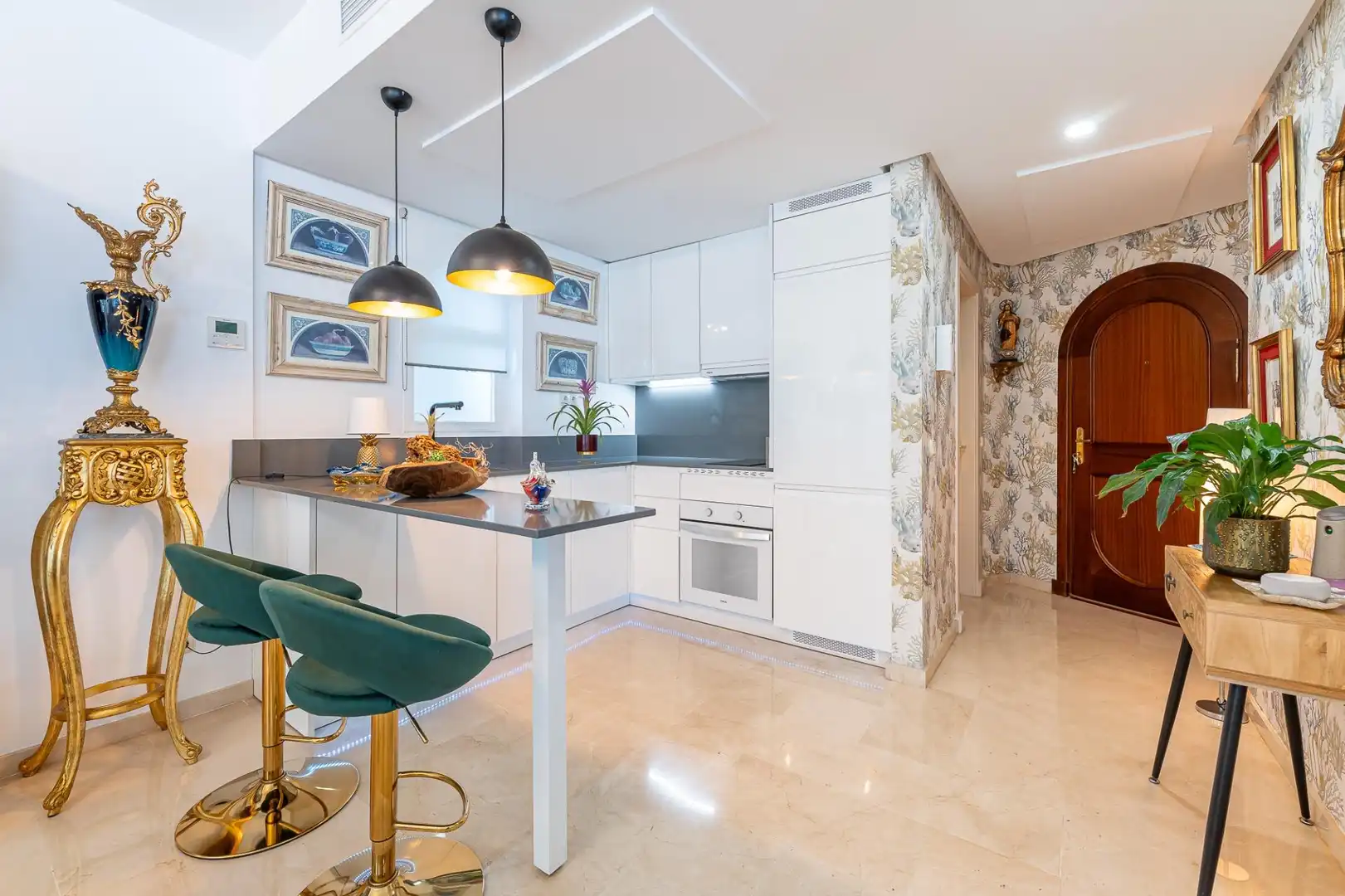 Apartament amb terrassa en venda a Puerto Marina, imagen 25