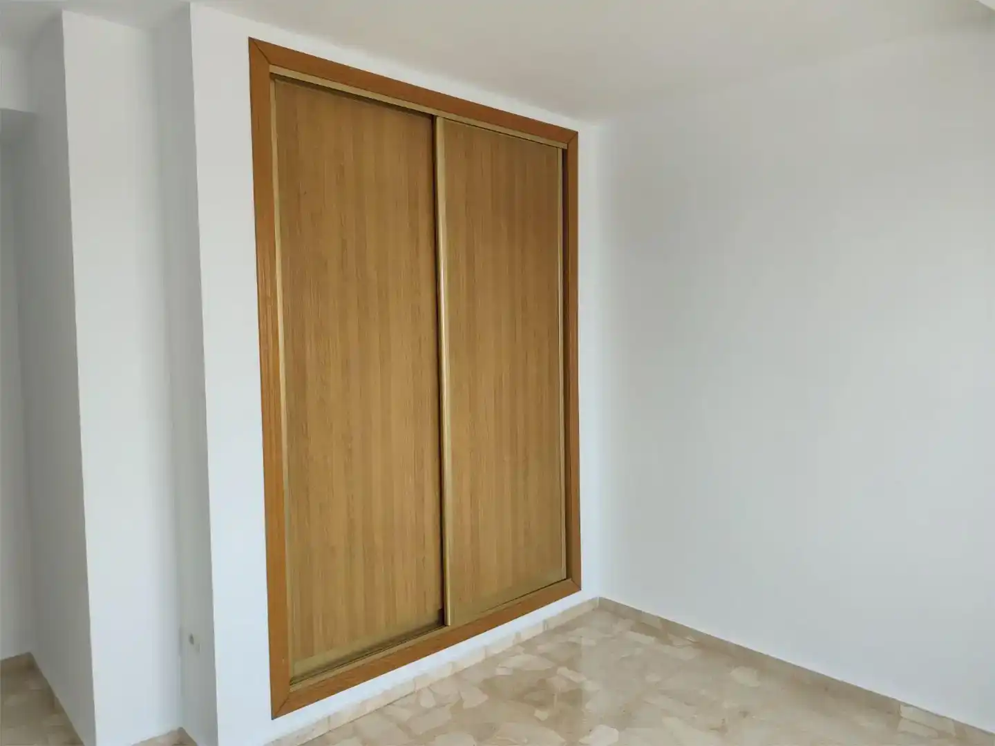 Dormitori de Pis en venda en  Albacete Capital amb Aire condicionat, Terrassa i Balcó