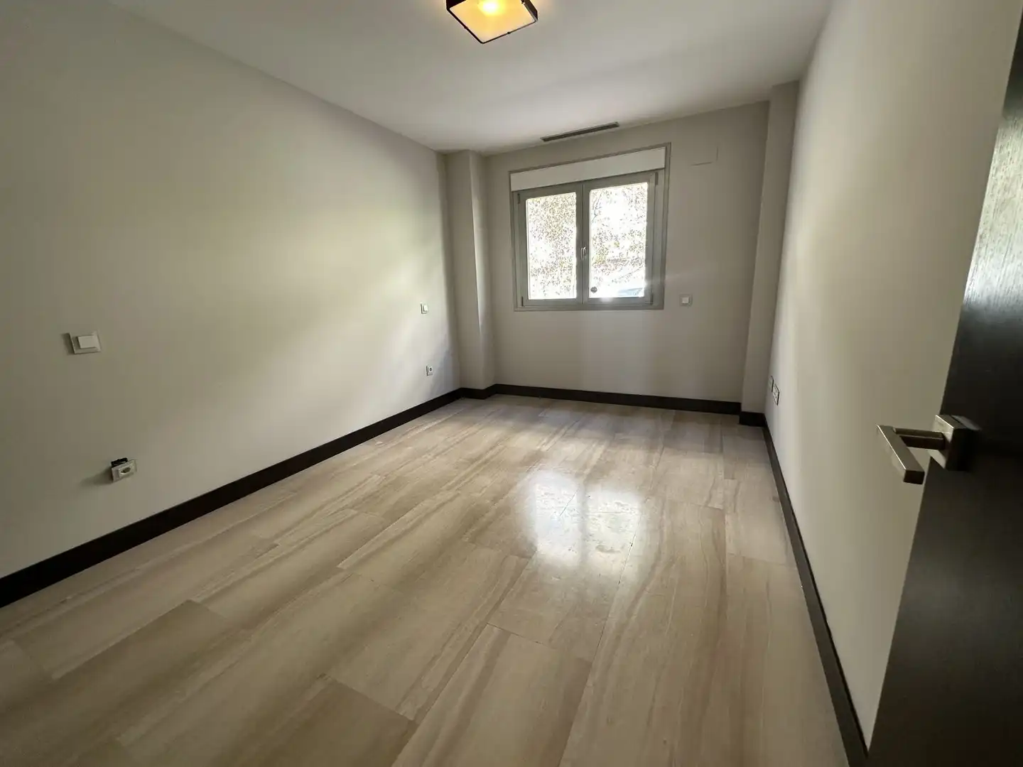Schlafzimmer von Wohnung zum Verkauf in Benahavís mit Terrasse, Abstellraum und Alarm