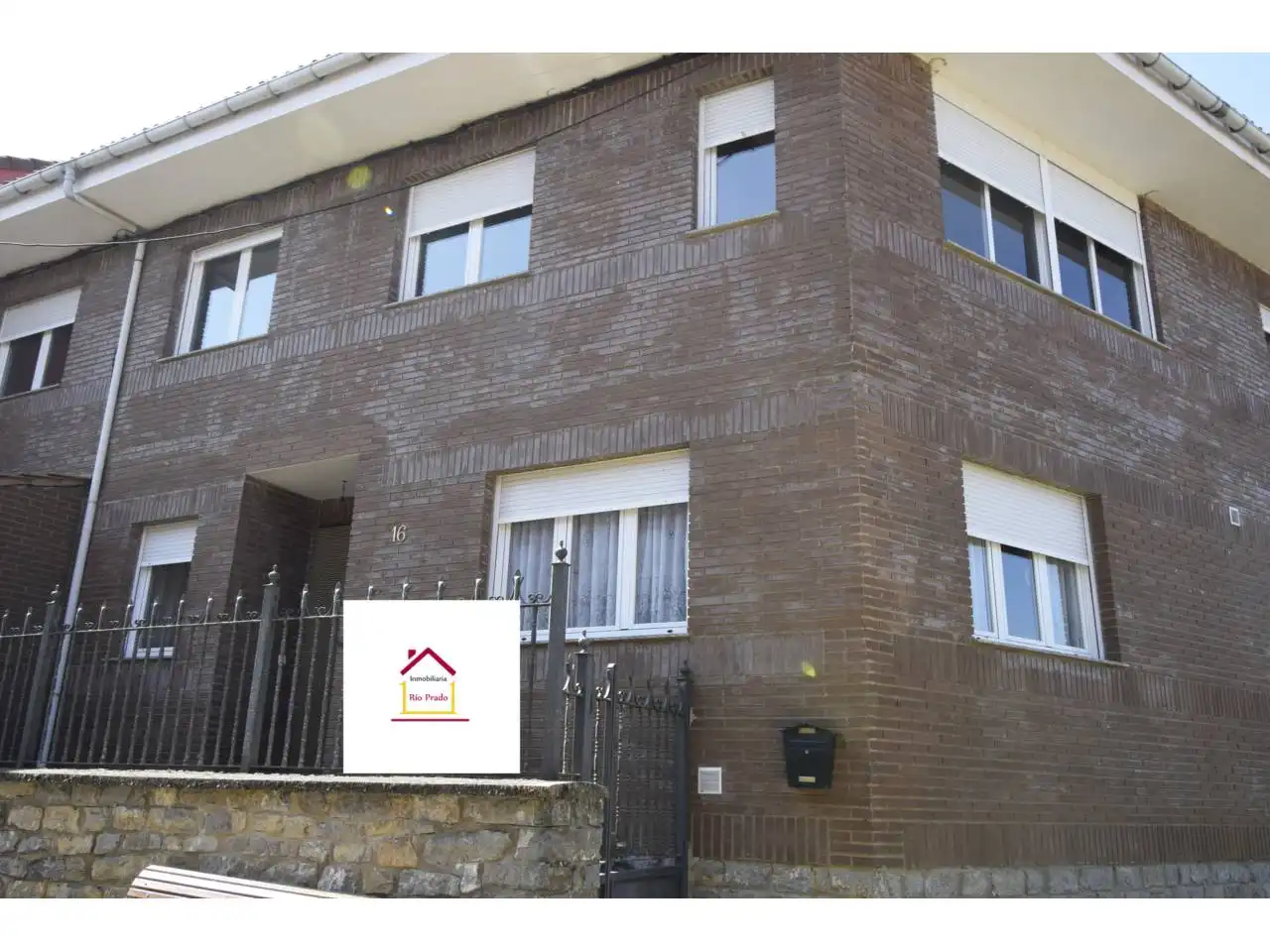 Vista exterior de Casa o chalet en venta en Vegaquemada con Calefacción y Jardín privado