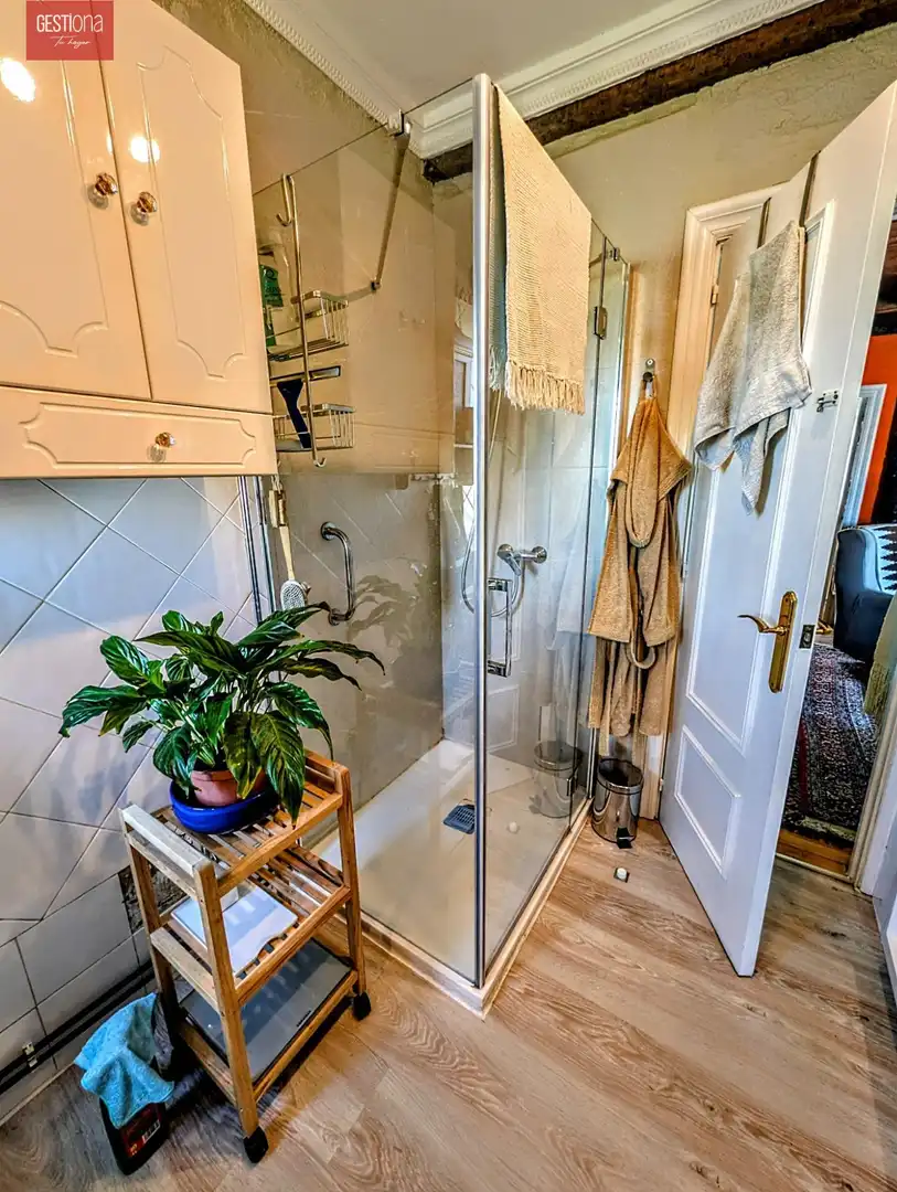 Bathroom of Apartments for sale in Marina de Cudeyo  with Heating and Terrace