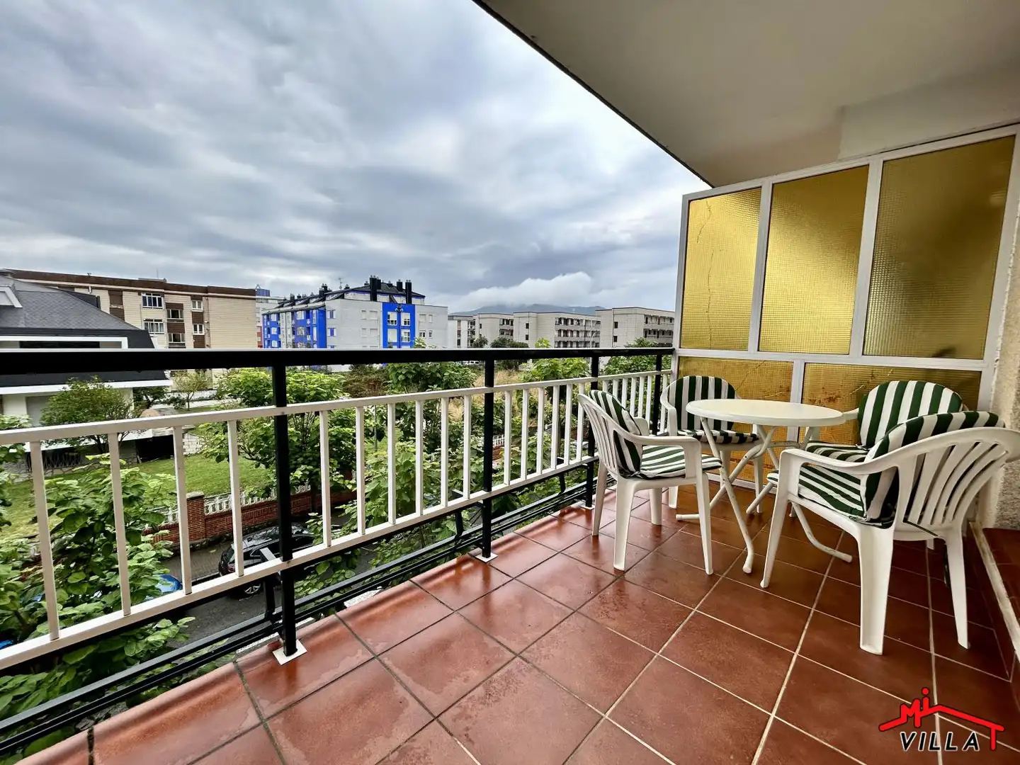 Terraza de Piso en venta en Laredo con Terraza y Amueblado