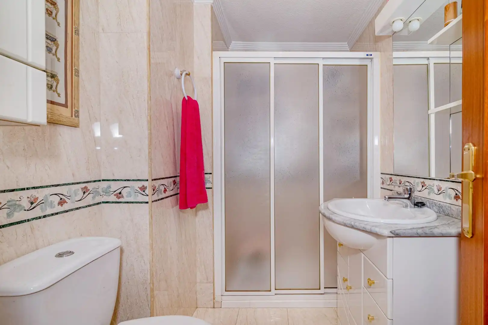 Baño de Piso en venta en Granada con Aire acondicionado, Calefacción y Balcón