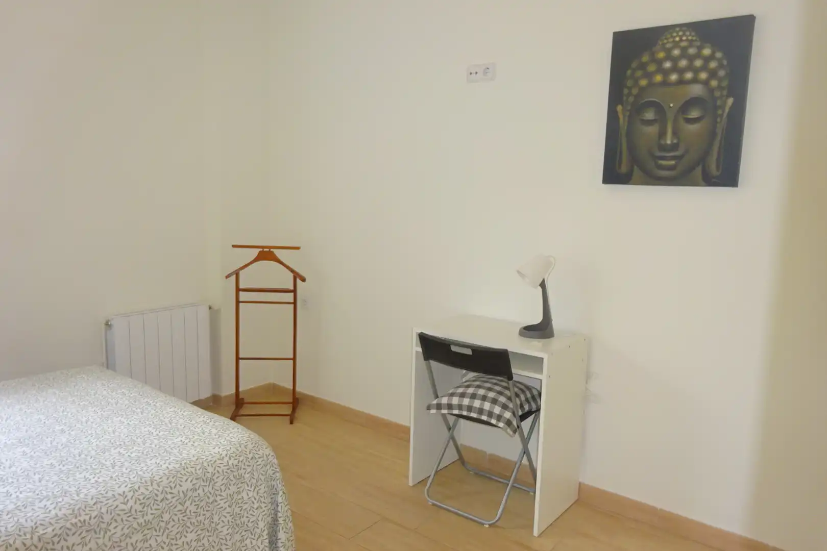 Flat for rent in Carrer de Bordeus, Barri de les Corts