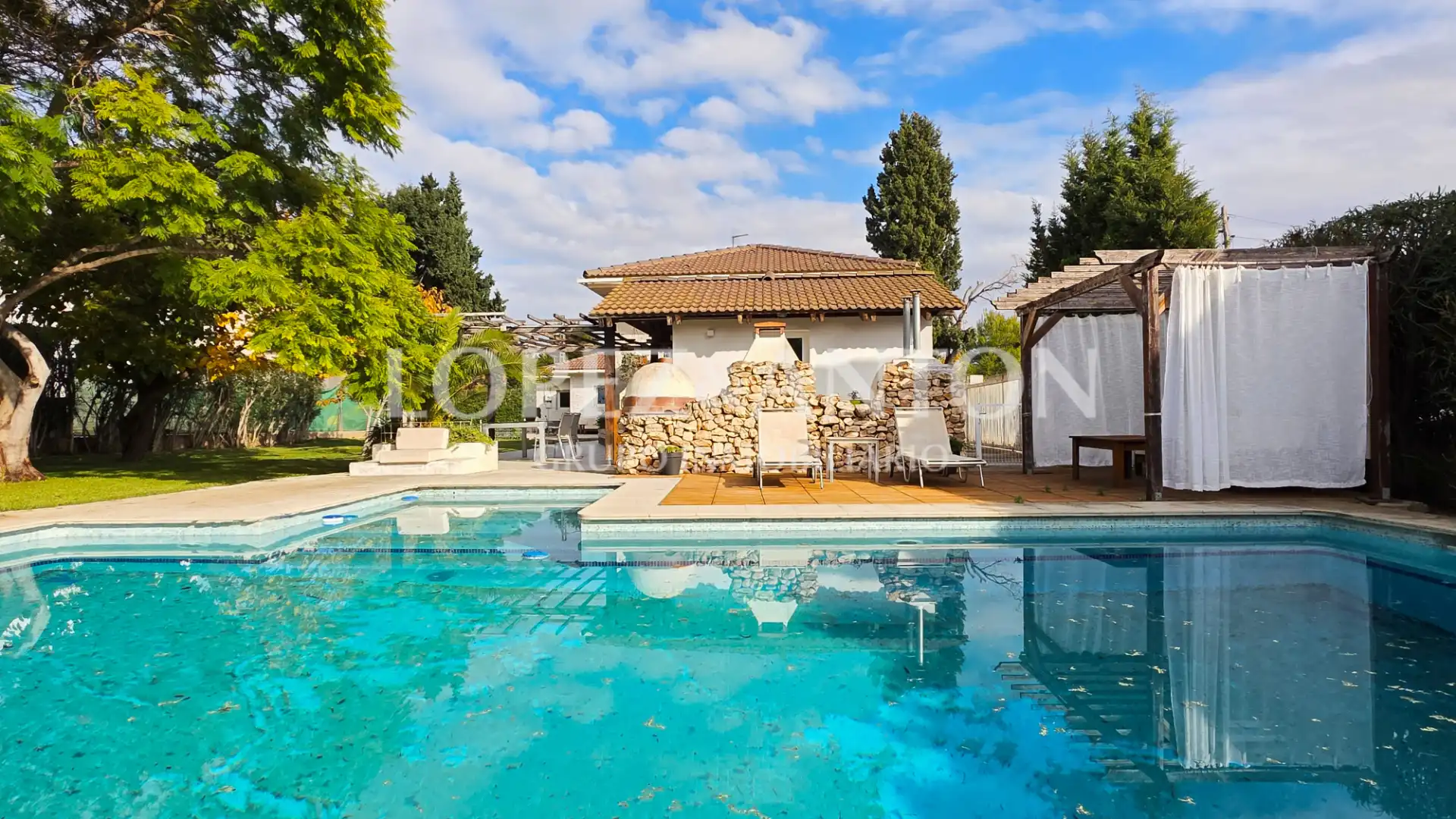 Swimming pool of Houses for sale in L'Eliana  with Air Conditioner, Private garden and Terrace
