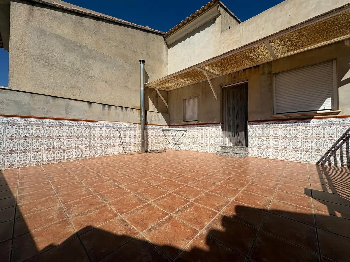 Vista exterior de Casa o xalet en venda en Puerto Lumbreras amb Calefacció, Terrassa i Balcó