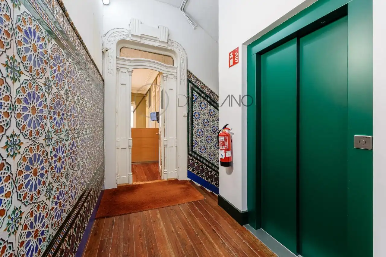 Flat with lift for sale in Montero Ríos, imagen 43