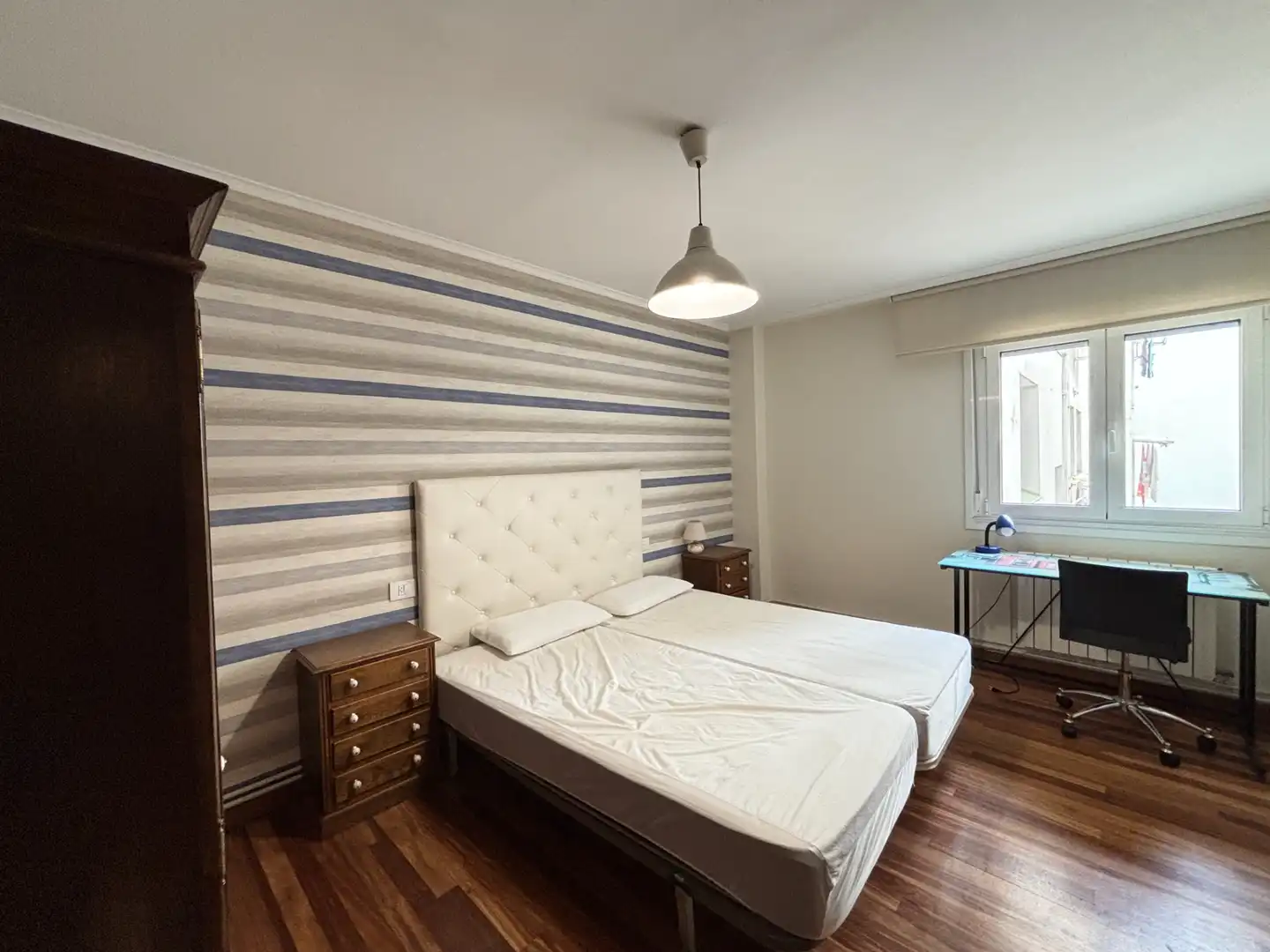 Schlafzimmer von Wohnung zur Miete in Santiago de Compostela  mit Heizung und Möbliert