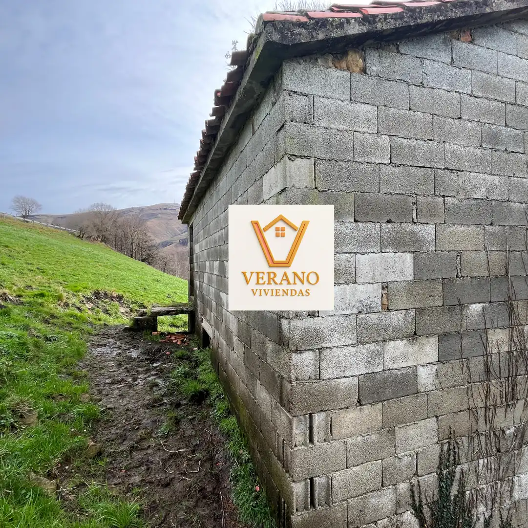 Casa rústica amb jardí en venda a Barrio Campillo 5, imagen 30