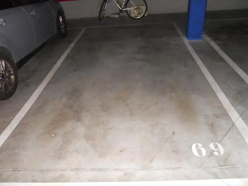 Parking of Garage for sale in Pinto