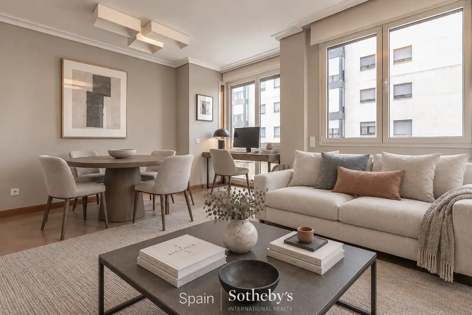 Sala d'estar de Apartament en venda en Madrid amb Aire condicionat, Calefacció i Traster