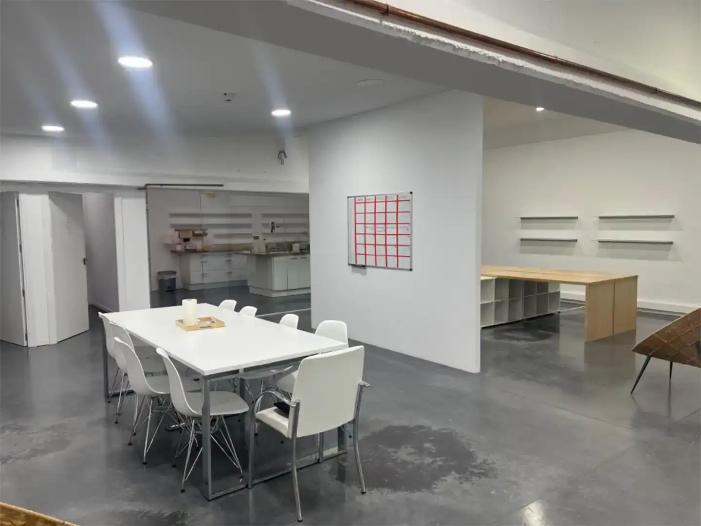 Nau industrial en venda en Avinyonet de Puigventós