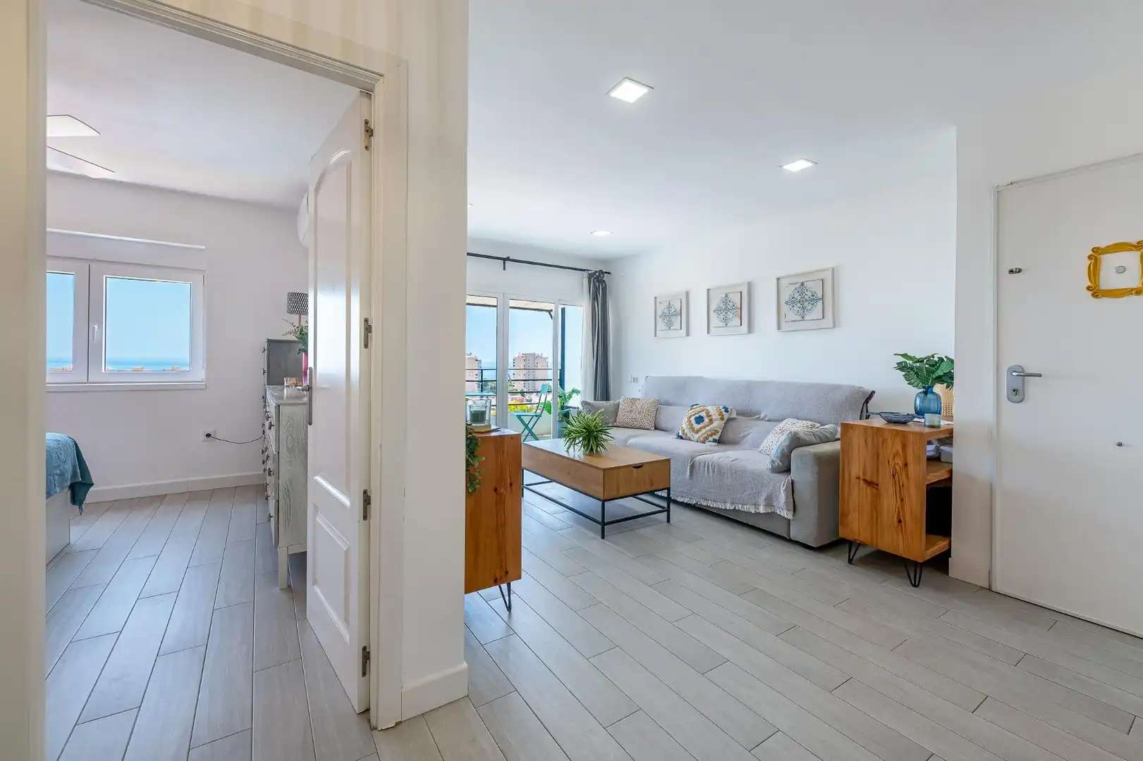 Sala d'estar de Àtic en venda en Torremolinos amb Aire condicionat, Terrassa i Piscina comunitària