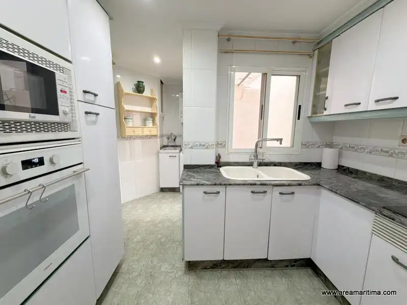 Cocina de Piso en venta en Valencia con Aire acondicionado, Calefacción y Horno