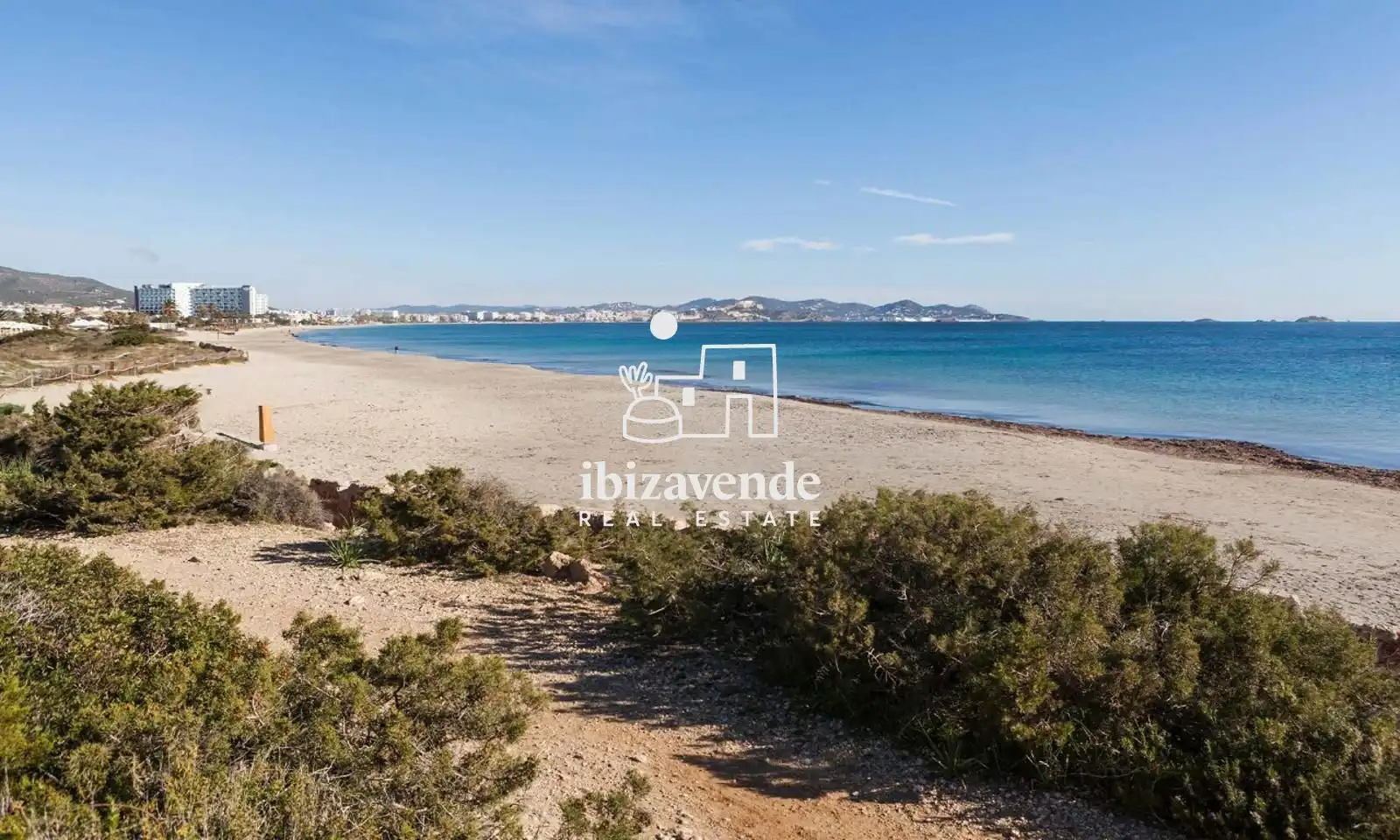 Appartamento con terrazza in affitto a Carrer de la Murtra, imagen 3